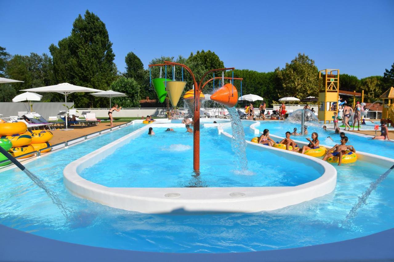I Tre Moschettieri Camping Village Лідо-ді-Помпоза Екстер'єр фото