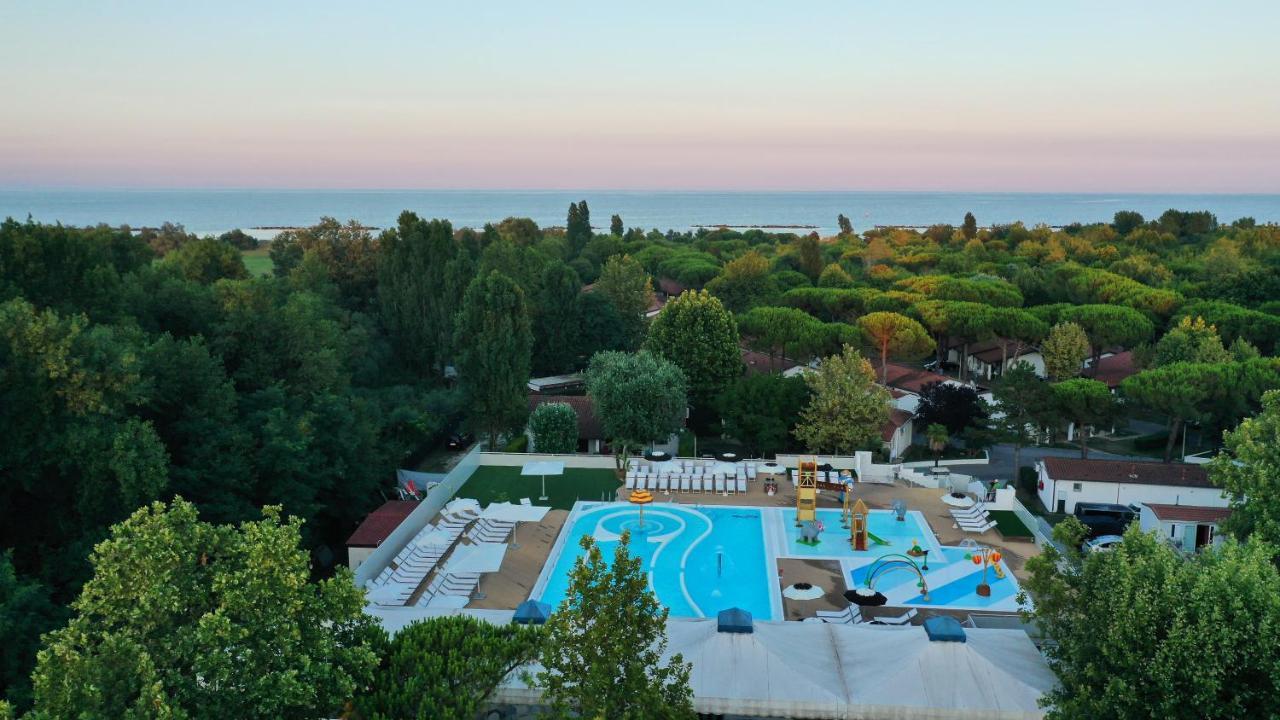 I Tre Moschettieri Camping Village Лідо-ді-Помпоза Екстер'єр фото