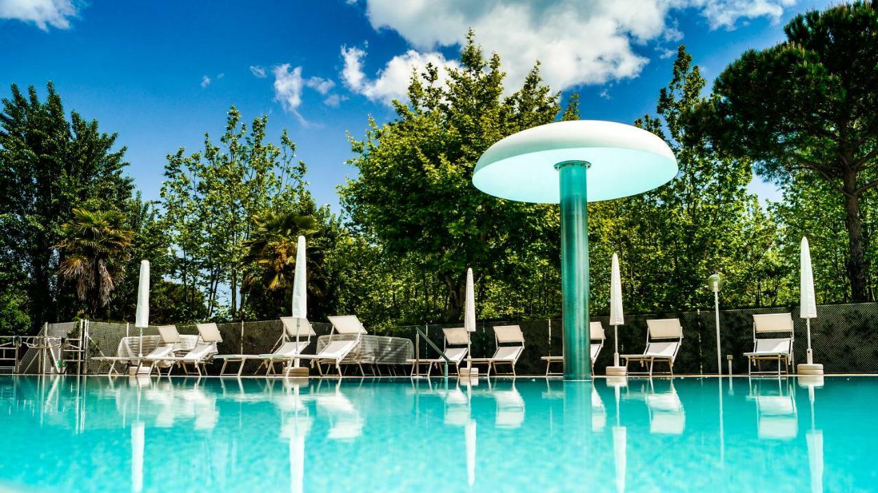 I Tre Moschettieri Camping Village Лідо-ді-Помпоза Екстер'єр фото