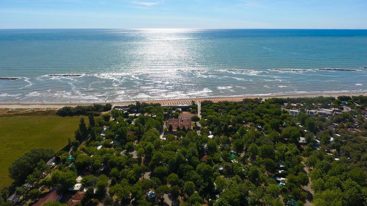 I Tre Moschettieri Camping Village Лідо-ді-Помпоза Екстер'єр фото