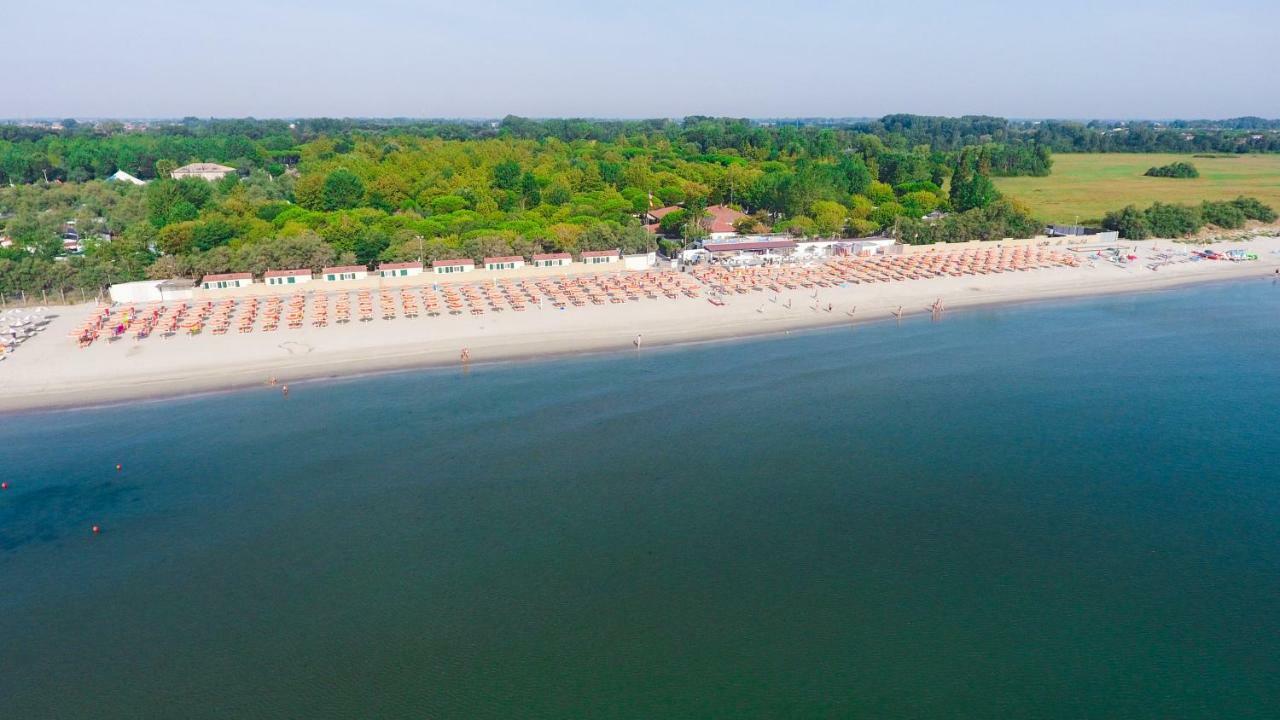 I Tre Moschettieri Camping Village Лідо-ді-Помпоза Екстер'єр фото