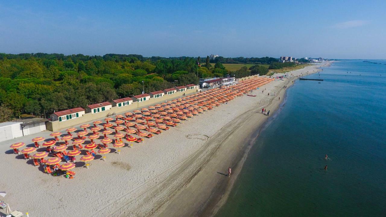 I Tre Moschettieri Camping Village Лідо-ді-Помпоза Екстер'єр фото
